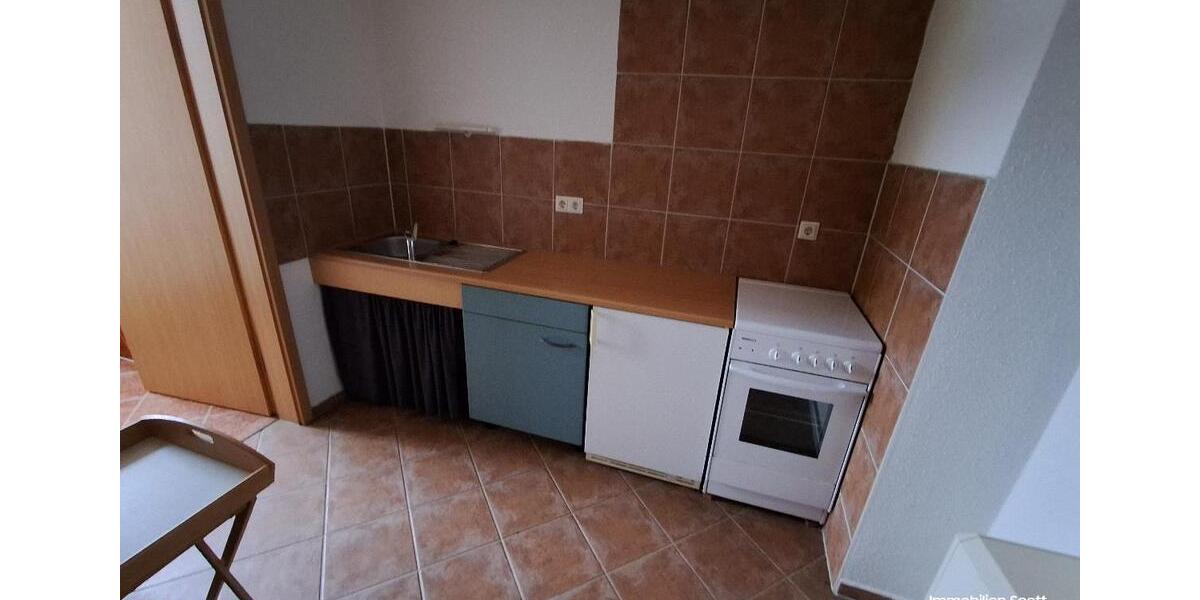 Etagenwohnung Plauen Altstadt - 1 Zimmer, 32 m&sup2;, 180&euro; | Angebot:24184559