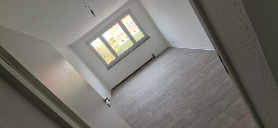 Etagenwohnung Bad Lobenstein - 1 Zimmer, 25 m&sup2;, 175&euro; | Angebot:26070761