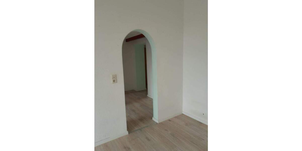 Terrassenwohnung Hof Innenstadt - 4 Zimmer, 70 m&sup2;, 430&euro; | Angebot:26128126