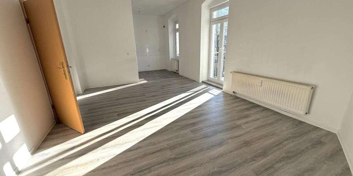 Etagenwohnung Plauen Haselbrunn - 3 Zimmer, 80 m&sup2;, 475&euro; | Angebot:26186083