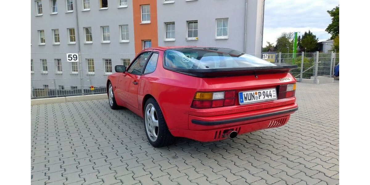 Porsche 944 208.000 km 17.800 &euro; Kirchenlamitz 95153