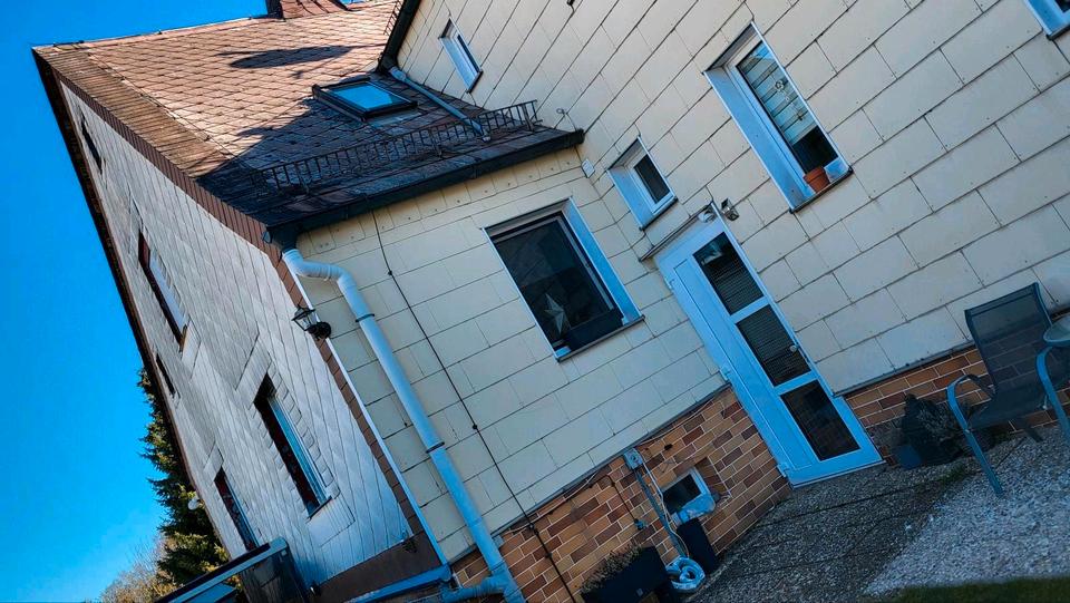 Doppelhaushälfte Röslau - 6 Zimmer, 135 m&sup2;, 110.000&euro; | Angebot:26236643