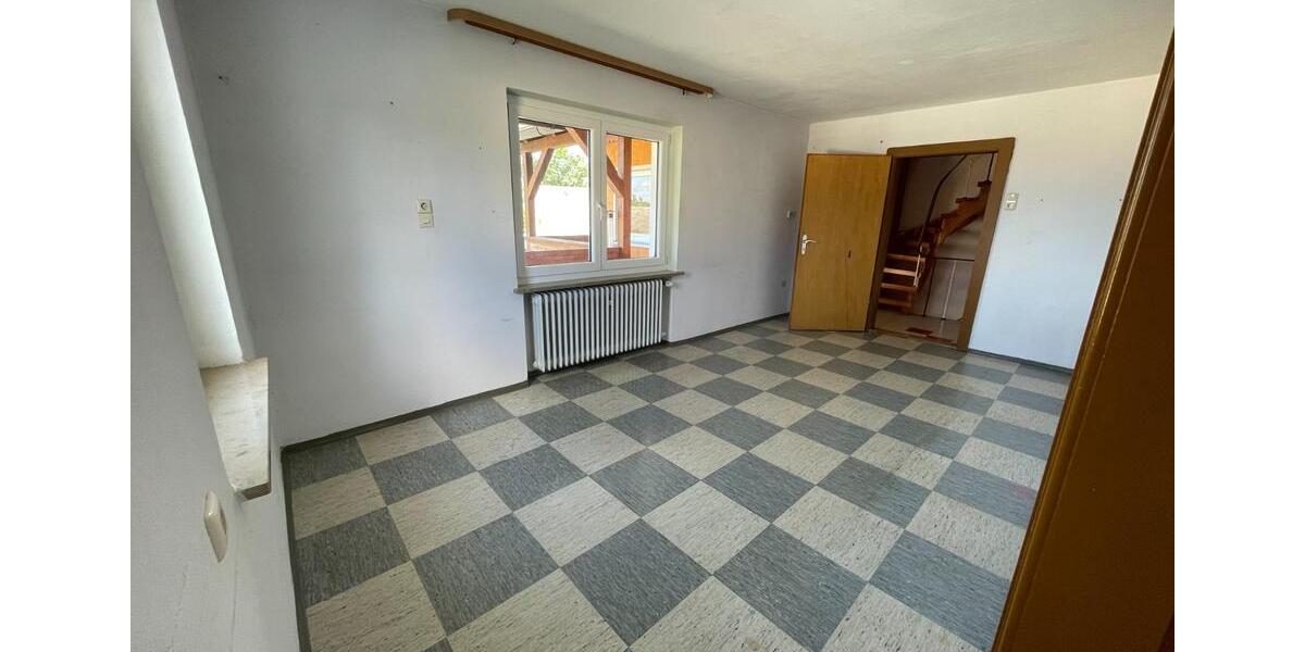 Einfamilienhaus Schauenstein - 9 Zimmer, 140 m&sup2;, 135.000&euro; | Angebot:24622090