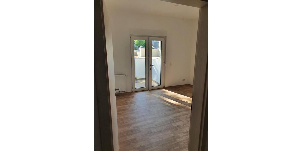 Erdgeschoßwohnung Schleiz - 2 Zimmer, 61 m&sup2;, 420&euro; | Angebot:25377417