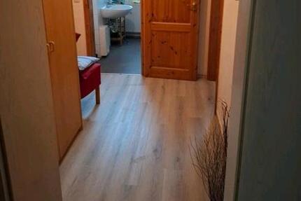 Wohnung Oelsnitz (Vogtland) - 3 Zimmer, 16 m&sup2;, 250&euro; | Angebot:26338570