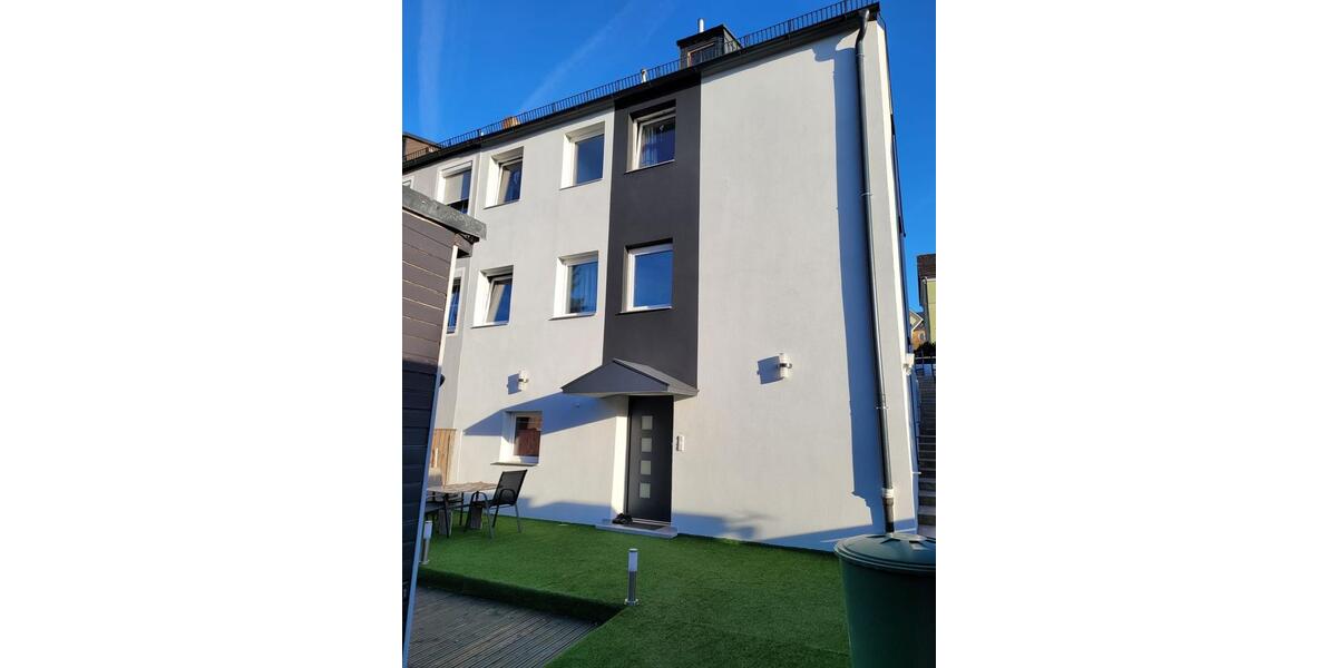 Doppelhaushälfte Selb - 4 Zimmer, 185 m&sup2;, 329.000&euro; | Angebot:26236645