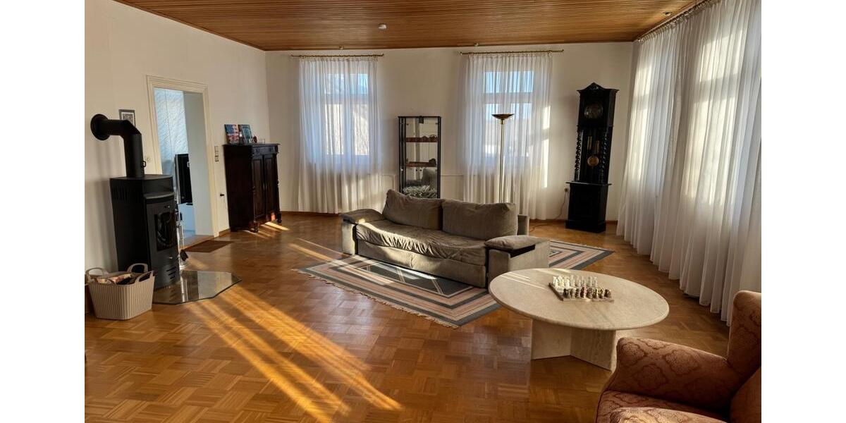 Einfamilienhaus Köditz - 9 Zimmer, 282 m&sup2;, 220.000&euro; | Angebot:25195300