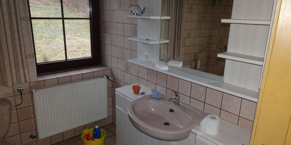 Bauernhaus, Landhaus Schwarzenbach am Wald Pillmersreuth - 5 Zimmer, 200 m&sup2;, 115.000&euro; | Angebot:26841293