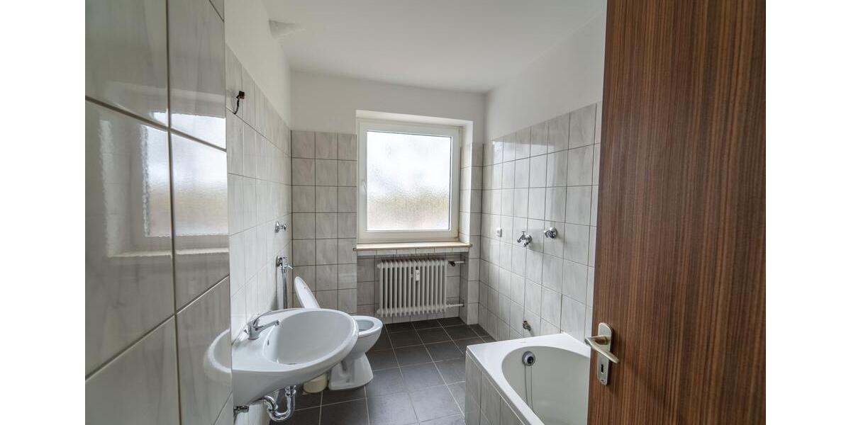 Etagenwohnung Selb - 3 Zimmer, 75 m&sup2;, 490&euro; | Angebot:23181268