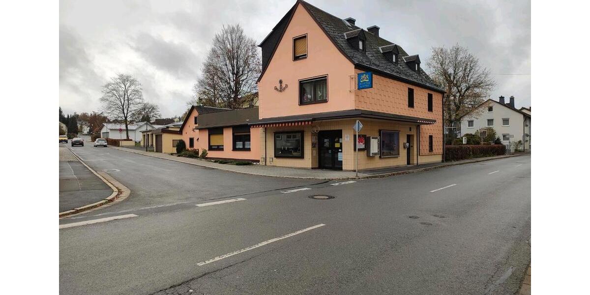 Einfamilienhaus Geroldsgrün - 5 Zimmer, 145 m&sup2;, 175.000&euro; | Angebot:25862136