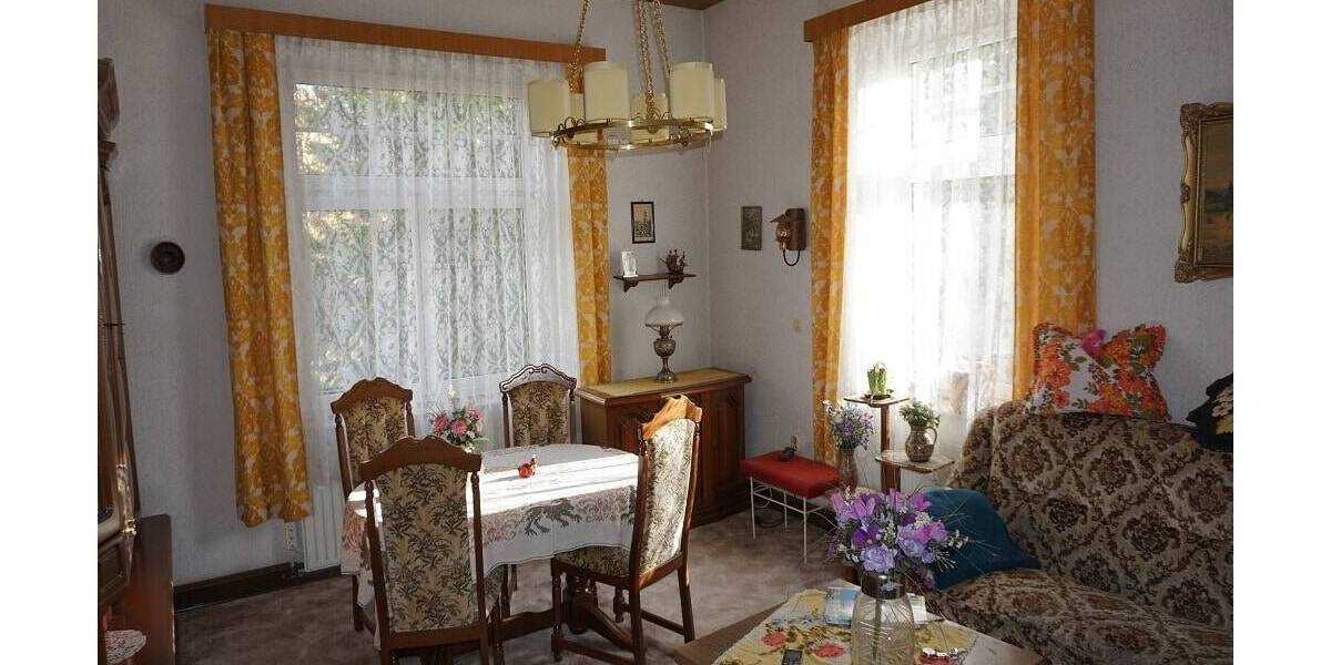 Mehrfamilienhaus, Wohnhaus Adorf - 8 Zimmer, 200 m&sup2;, 121.000&euro; | Angebot:25997740