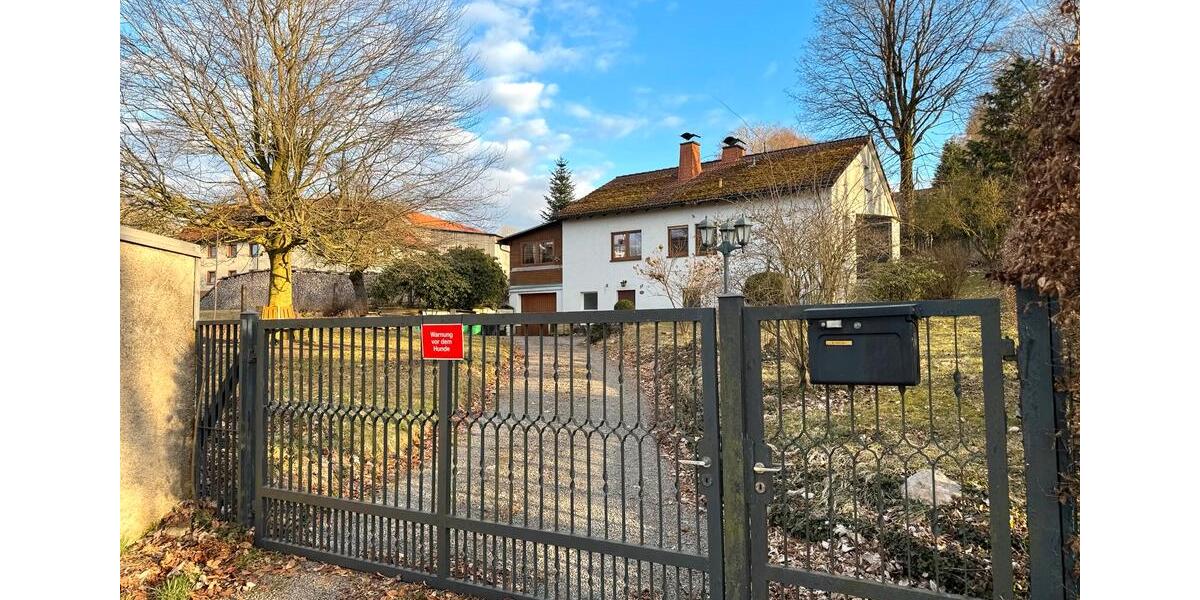 Einfamilienhaus Helmbrechts - 4 Zimmer, 120 m&sup2;, 198.000&euro; | Angebot:25932865