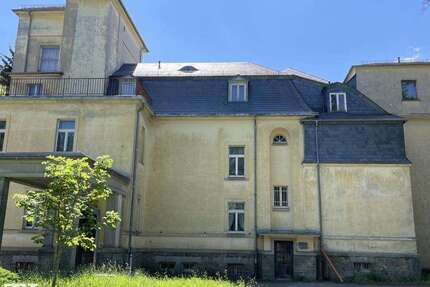 Haus Hirschberg - 15 Zimmer, 735 m&sup2;, 150.000&euro; | Angebot:22741422