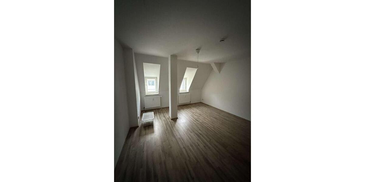 Etagenwohnung Plauen - 3 Zimmer, 77 m&sup2;, 354&euro; | Angebot:24461833