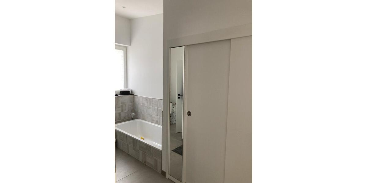 Hochparterre Naila - 3 Zimmer, 100 m&sup2;, 1.000&euro; | Angebot:25905391