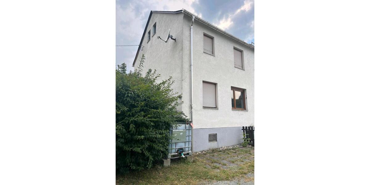Reihenhaus Weischlitz - 7 Zimmer, 80 m&sup2;, 69.500&euro; | Angebot:25800444