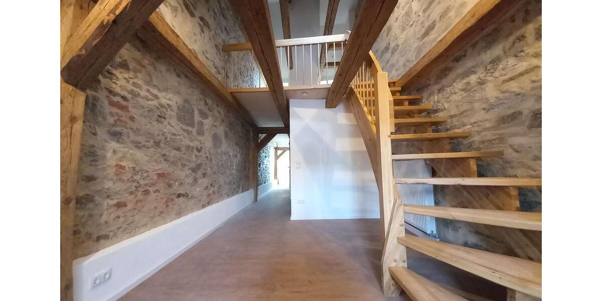 Etagenwohnung Hof Altstadt - 2 Zimmer, 60 m&sup2;, 730&euro; | Angebot:25160185