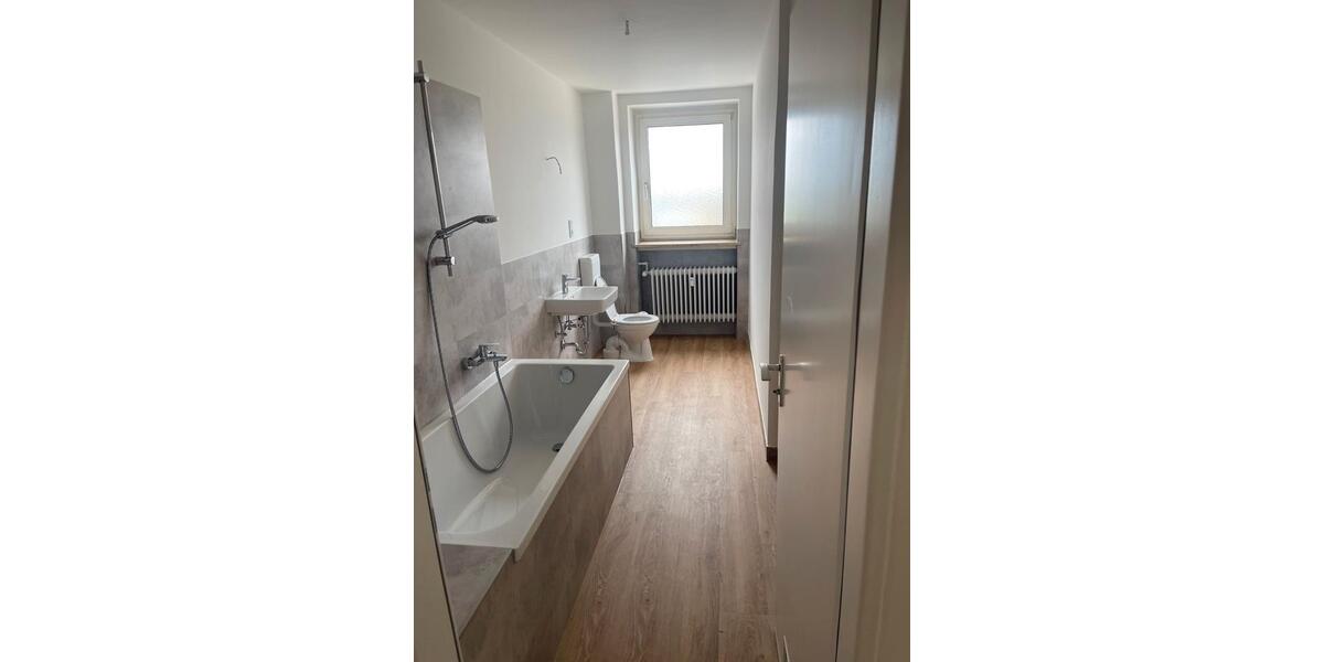Etagenwohnung Hof Christiansreuth - 3 Zimmer, 81 m&sup2;, 500&euro; | Angebot:26491314