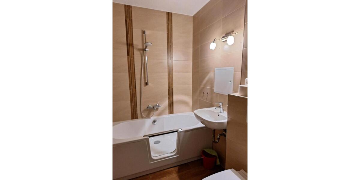 Etagenwohnung Plauen Alt Chrieschwitz - 2 Zimmer, 71 m&sup2;, 69.900&euro; | Angebot:26985659