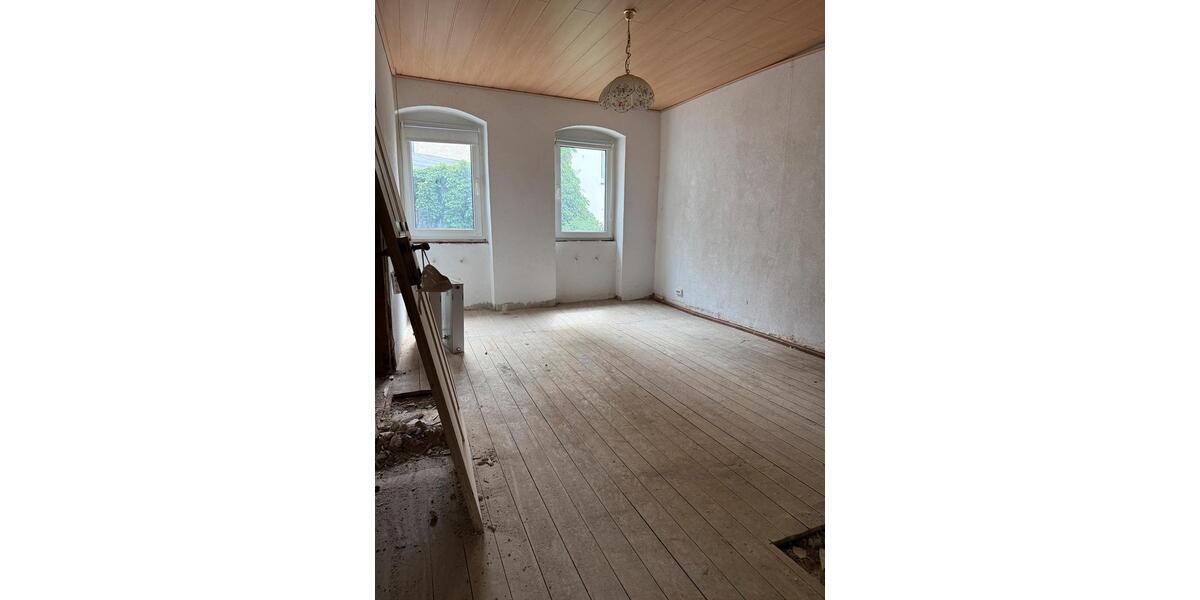 Mehrfamilienhaus, Wohnhaus Schleiz - 10 Zimmer, 180 m&sup2;, 25.000&euro; | Angebot:27120305