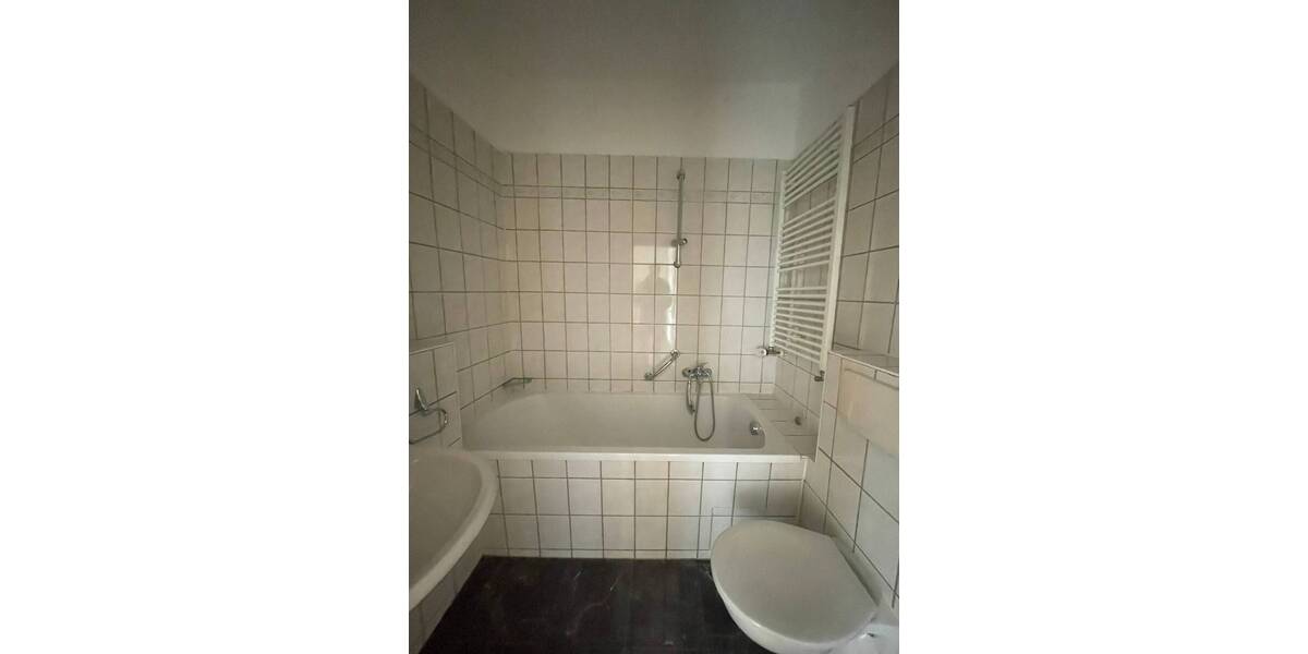 Etagenwohnung Plauen Haselbrunn - 3 Zimmer, 55 m&sup2;, 250&euro; | Angebot:25731864