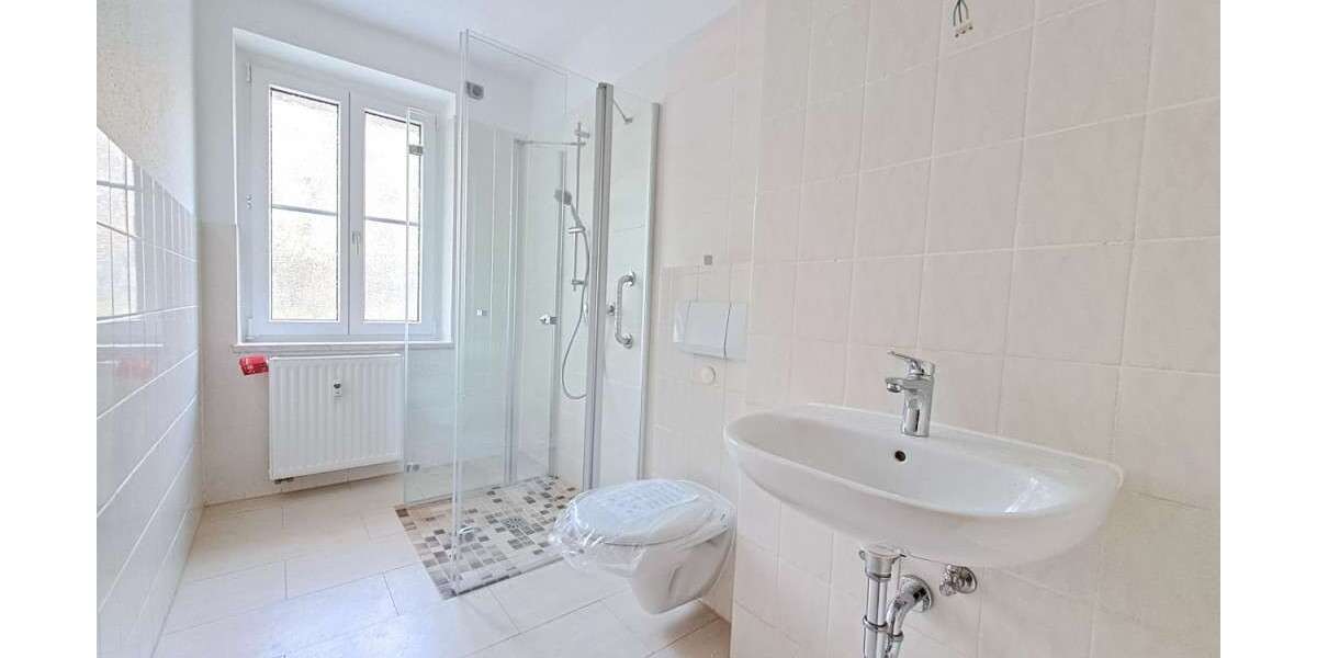 Etagenwohnung Plauen Bahnhofsvorstadt - 2 Zimmer, 46 m&sup2;, 230&euro; | Angebot:25876298