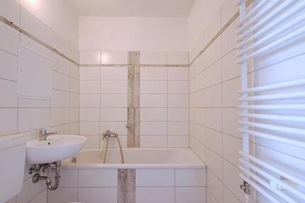 Wohnung Plauen Alt Chrieschwitz - 3 Zimmer, 69 m&sup2;, 347&euro; | Angebot:24660888