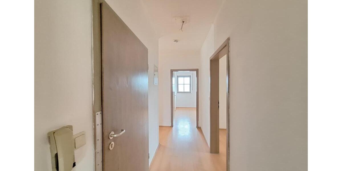 Etagenwohnung Hof Neuhof - 3 Zimmer, 80 m&sup2;, 600&euro; | Angebot:25804394