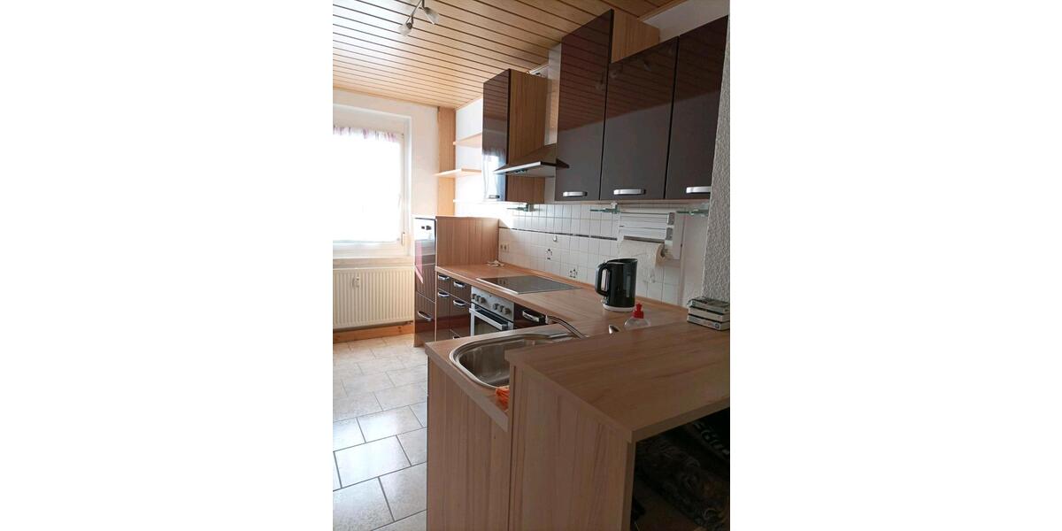 Erdgeschoßwohnung Weischlitz - 3 Zimmer, 69 m&sup2;, 56.000&euro; | Angebot:26522960