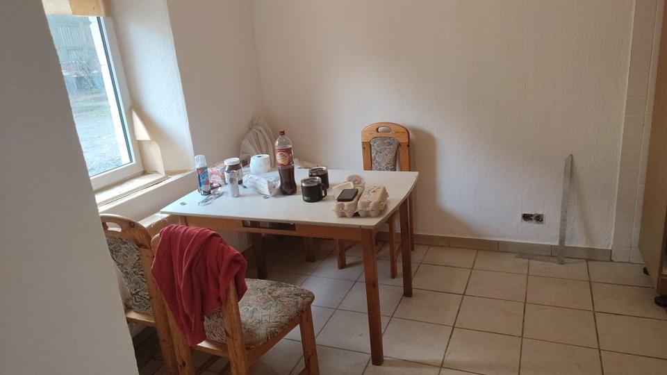 Etagenwohnung Leupoldsgrün - 1 Zimmer, 140 m&sup2;, 350&euro; | Angebot:24676465