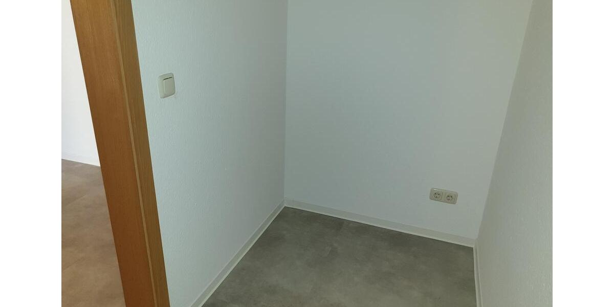 Etagenwohnung Oelsnitz (Vogtland) - 1 Zimmer, 51 m&sup2;, 255&euro; | Angebot:25717020