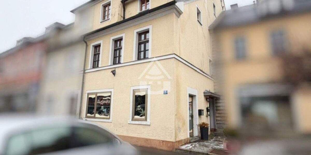 Mehrfamilienhaus, Wohnhaus Marktleuthen - 7 Zimmer, 169 m&sup2;, 190.000&euro; | Angebot:25844908