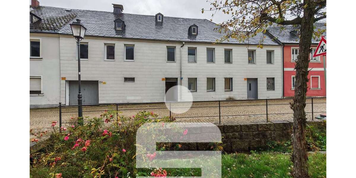 Einfamilienhaus Kirchenlamitz Hohenbuch - 5 Zimmer, 130 m&sup2;, 60.000&euro; | Angebot:25196609