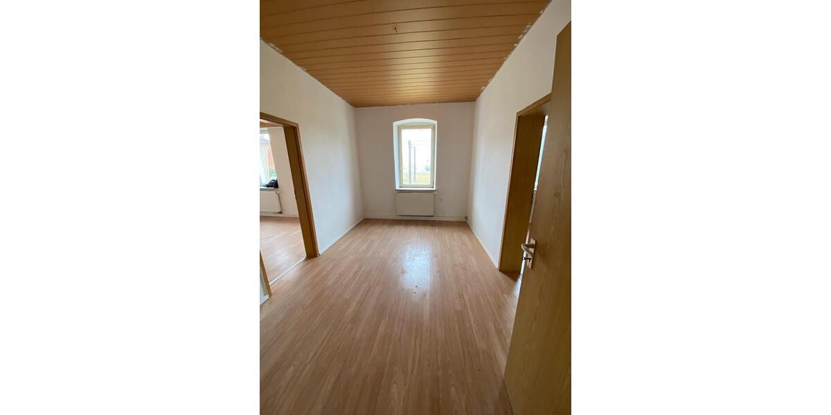 Erdgeschoßwohnung Selb - 3.5 Zimmer, 90 m&sup2;, 580&euro; | Angebot:26587917