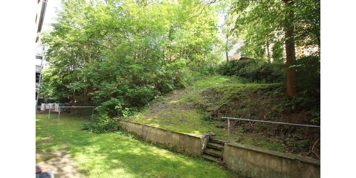 Dachgeschoßwohnung Plauen - 3 Zimmer, 85 m&sup2;, 411&euro; | Angebot:24438631