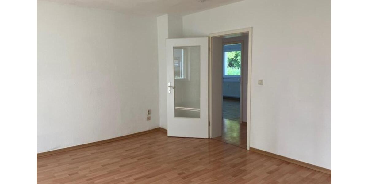 Hochparterre Plauen - 3 Zimmer, 77 m&sup2;, 424&euro; | Angebot:23544148