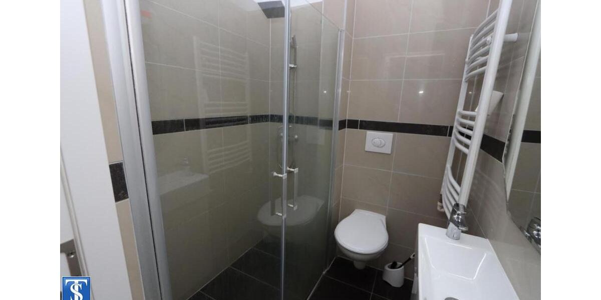 Etagenwohnung Plauen - 3 Zimmer, 120 m&sup2;, 600&euro; | Angebot:24183247