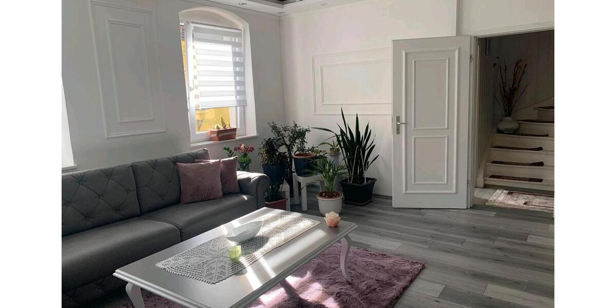 Reihenhaus Selb - 9 Zimmer, 210.000&euro; | Angebot:22737126