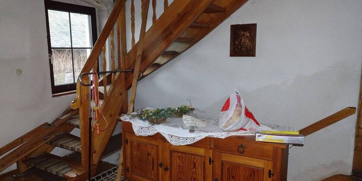 Bauernhaus, Landhaus Schwarzenbach am Wald Pillmersreuth - 5 Zimmer, 200 m&sup2;, 115.000&euro; | Angebot:26841293