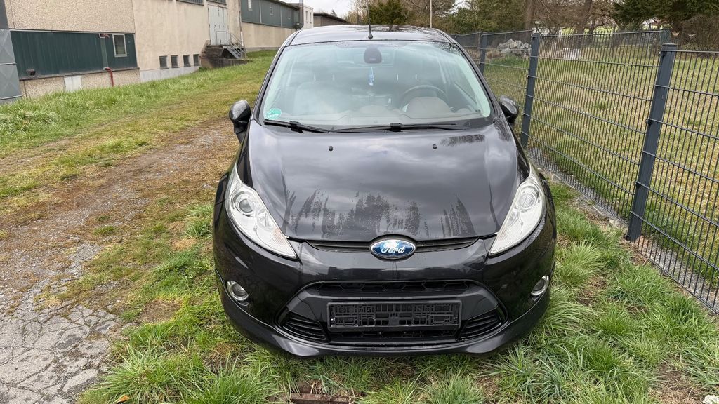 Ford Fiesta 186.000 km 3.600 &euro; Rehau 95111