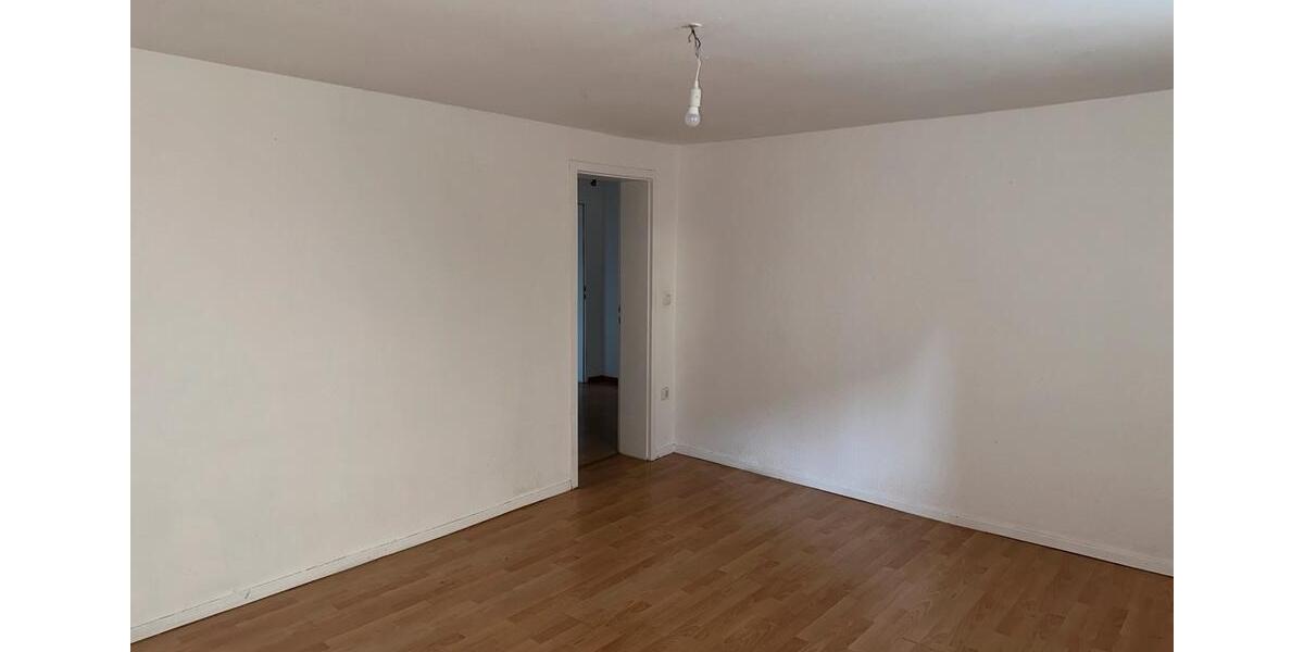 Erdgeschoßwohnung Naila - 2 Zimmer, 65 m&sup2;, 480&euro; | Angebot:26051473