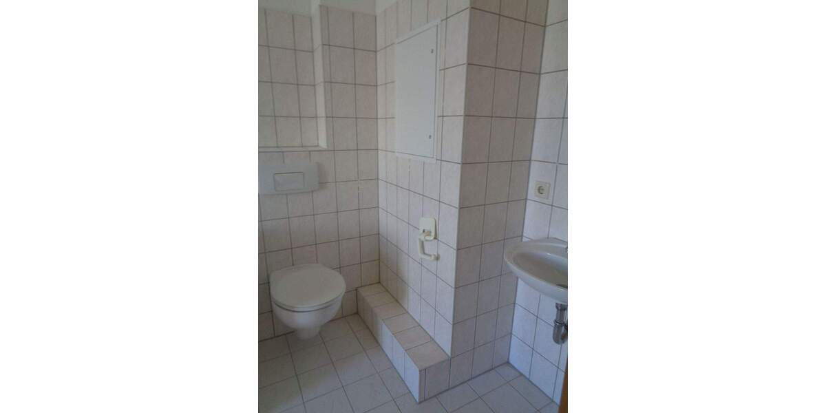 Etagenwohnung Plauen Westend - 4 Zimmer, 108 m&sup2;, 440&euro; | Angebot:25687459