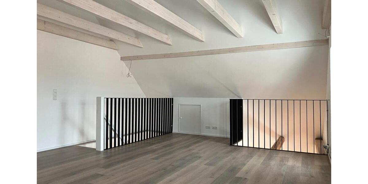 Etagenwohnung Stammbach - 3 Zimmer, 100 m&sup2;, 980&euro; | Angebot:26653336