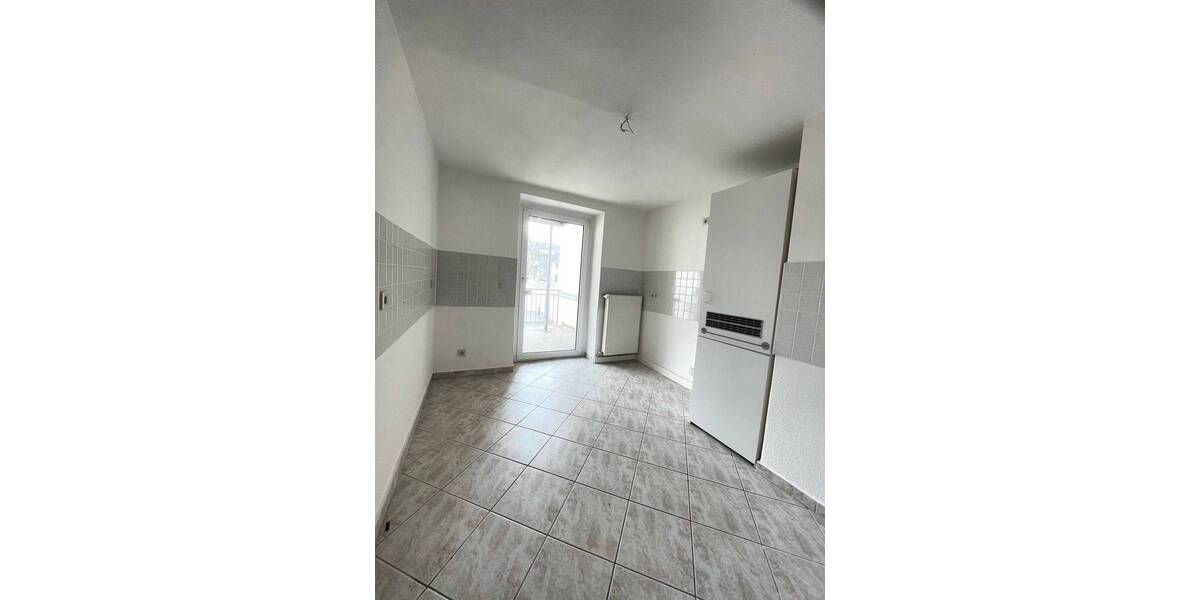 Etagenwohnung Plauen Preißelpöhl - 2 Zimmer, 52 m&sup2;, 250&euro; | Angebot:25796467