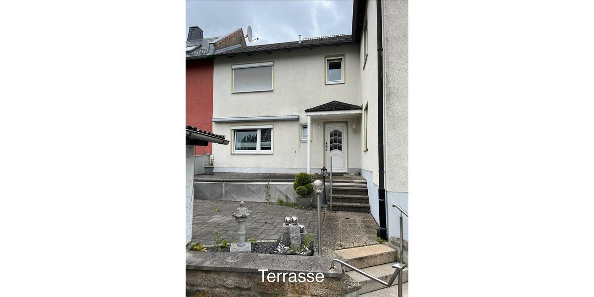 Doppelhaushälfte Rehau - 10 Zimmer, 150 m&sup2;, 189.000&euro; | Angebot:27023492