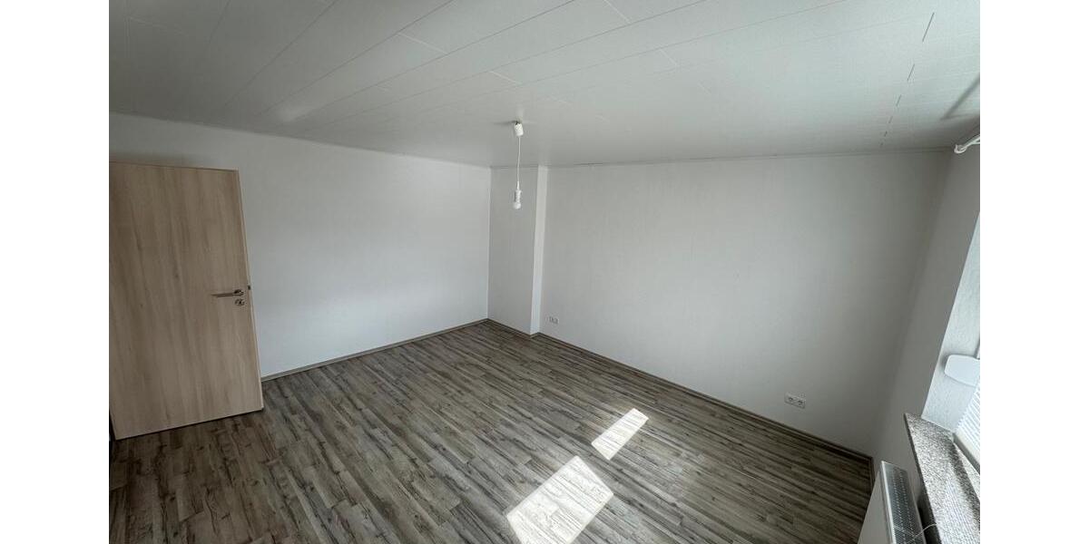 Erdgeschoßwohnung Hof Neuhof - 3 Zimmer, 76 m&sup2;, 750&euro; | Angebot:25992239