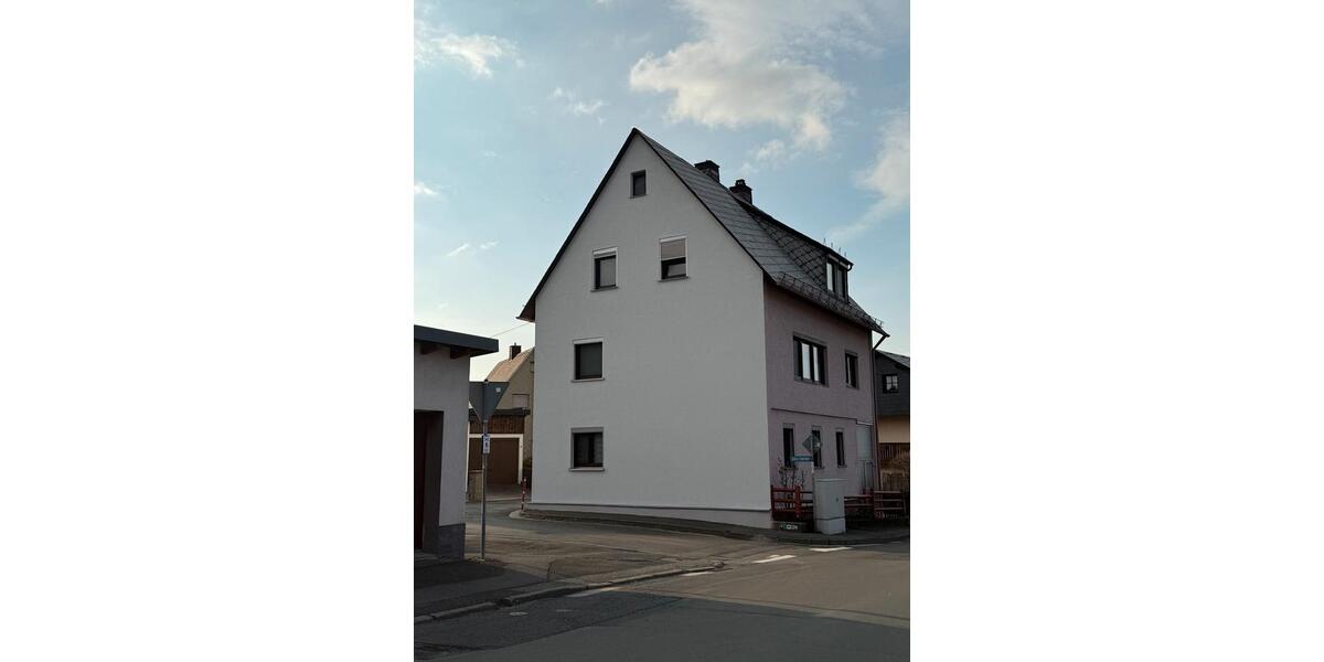 Einfamilienhaus Nordhalben - 6 Zimmer, 169 m&sup2;, 750&euro; | Angebot:25102991