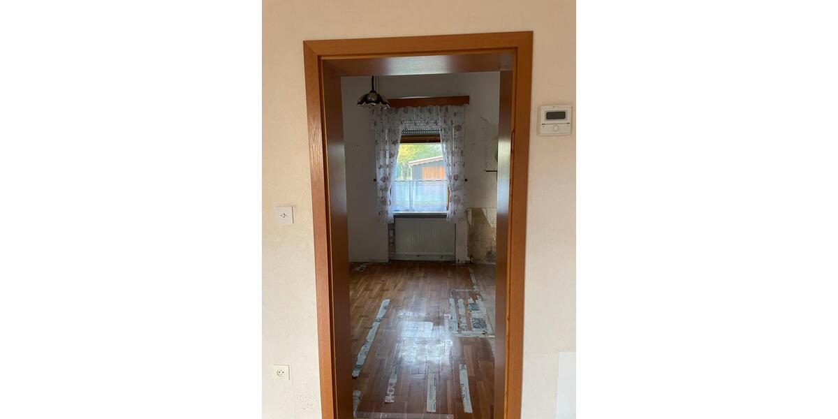 Doppelhaushälfte Markneukirchen - 6 Zimmer, 95 m&sup2;, 125.000&euro; | Angebot:25635484