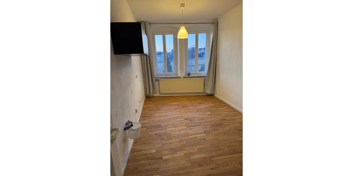 Etagenwohnung Münchberg - 2 Zimmer, 35 m&sup2;, 290&euro; | Angebot:25226052