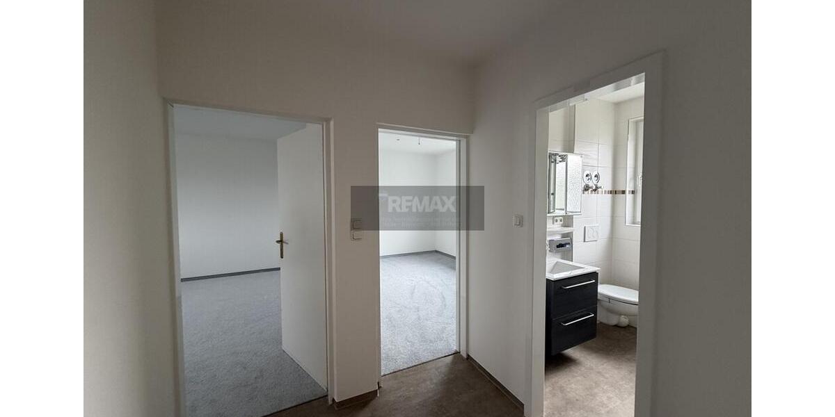 Etagenwohnung Lichtenberg - 3 Zimmer, 80 m&sup2;, 600&euro; | Angebot:25160181